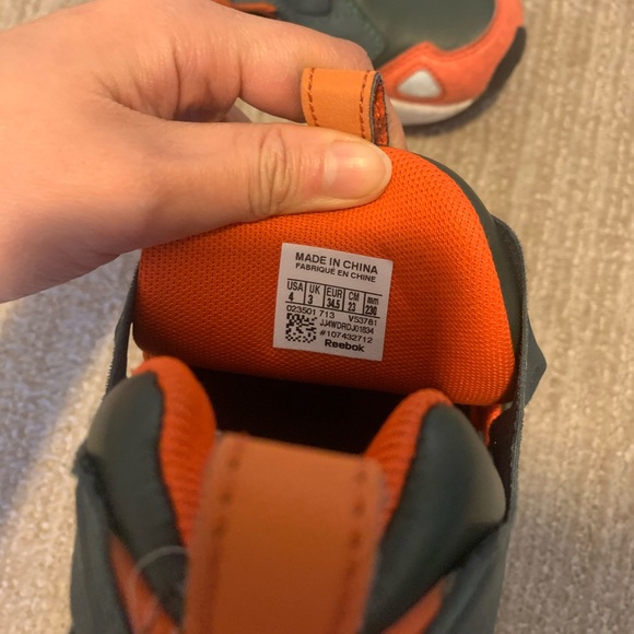 Reebok fury sneakers - Picture 2 of 5